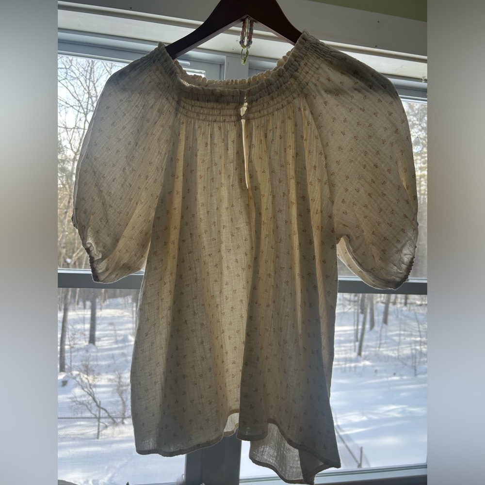 Neuflora Elegant Cream Women's Top